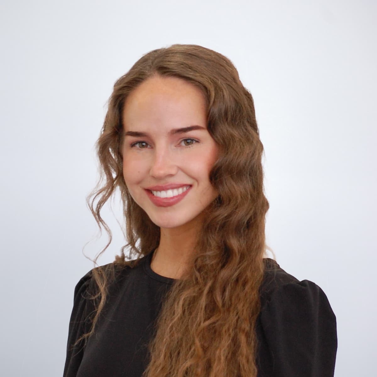 Angelique, Accounting Manager